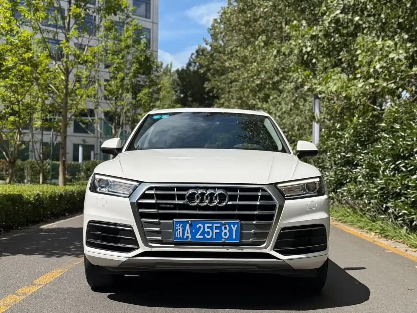 Audi Q5L 2020 40 TFSI Luxury Progressive Edition — миниатюра 2