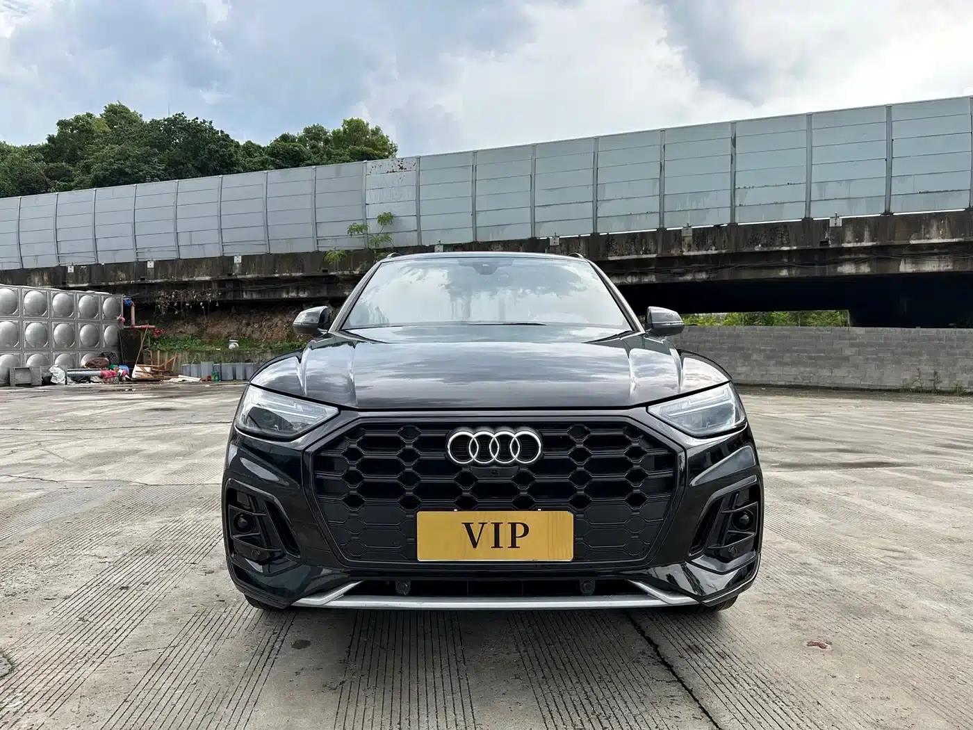 Audi Q5L 2025 45 TFSI Luxury Dynamic — миниатюра 2