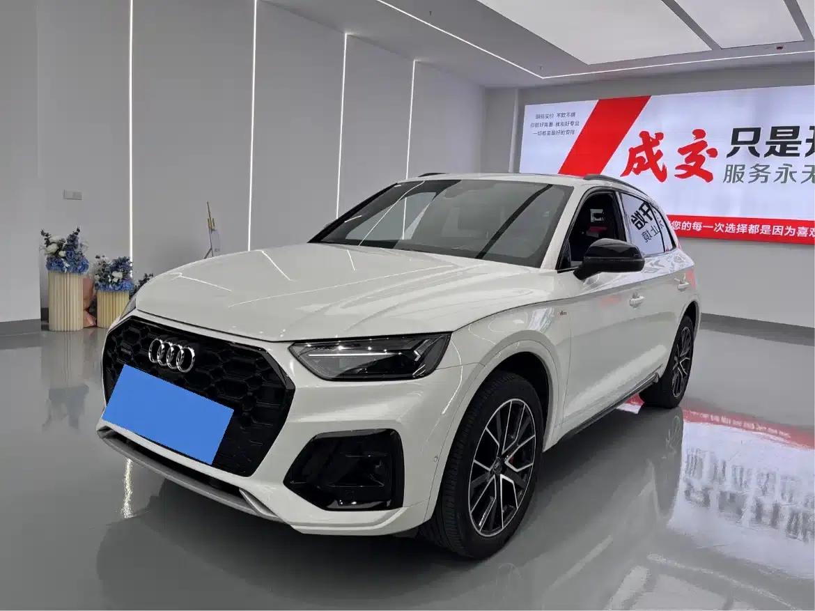 Audi Q5L 2024 40 TFSI Luxury Dynamic — миниатюра 1