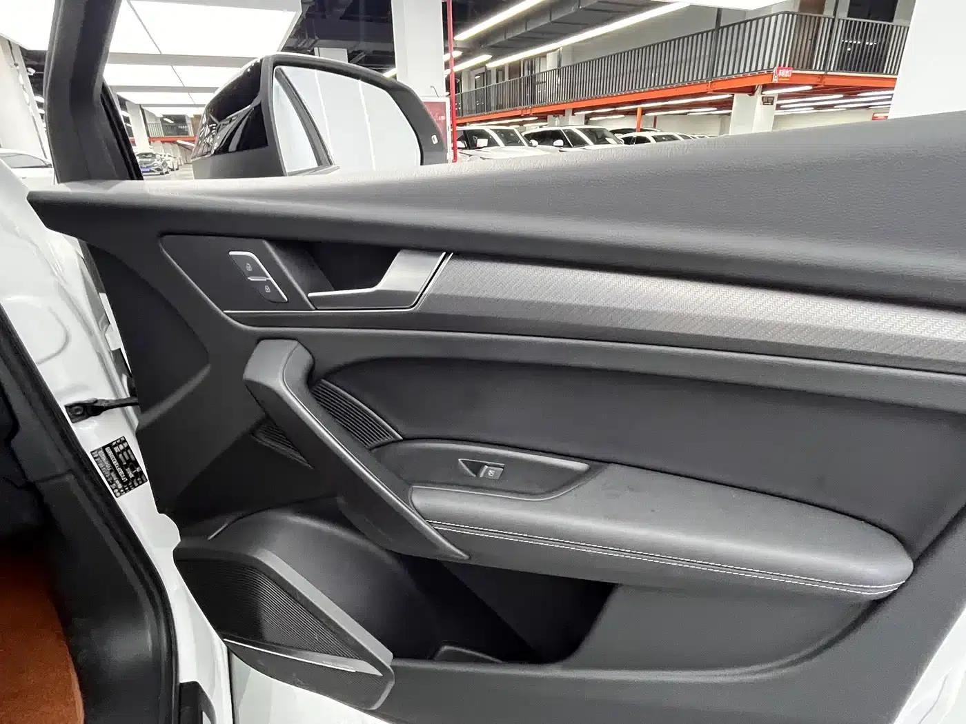 Audi Q5L 2024 40 TFSI Luxury Dynamic — миниатюра 12