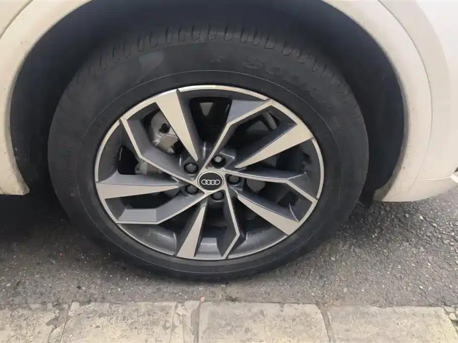Audi Q5L 2023 40T Luxury Dynamic — миниатюра 6