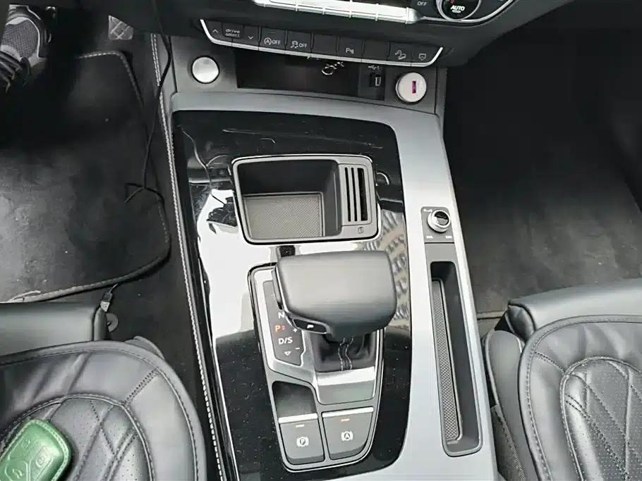 Audi Q5L 2024 40 TFSI Fashion Dynamic Edition — миниатюра 16