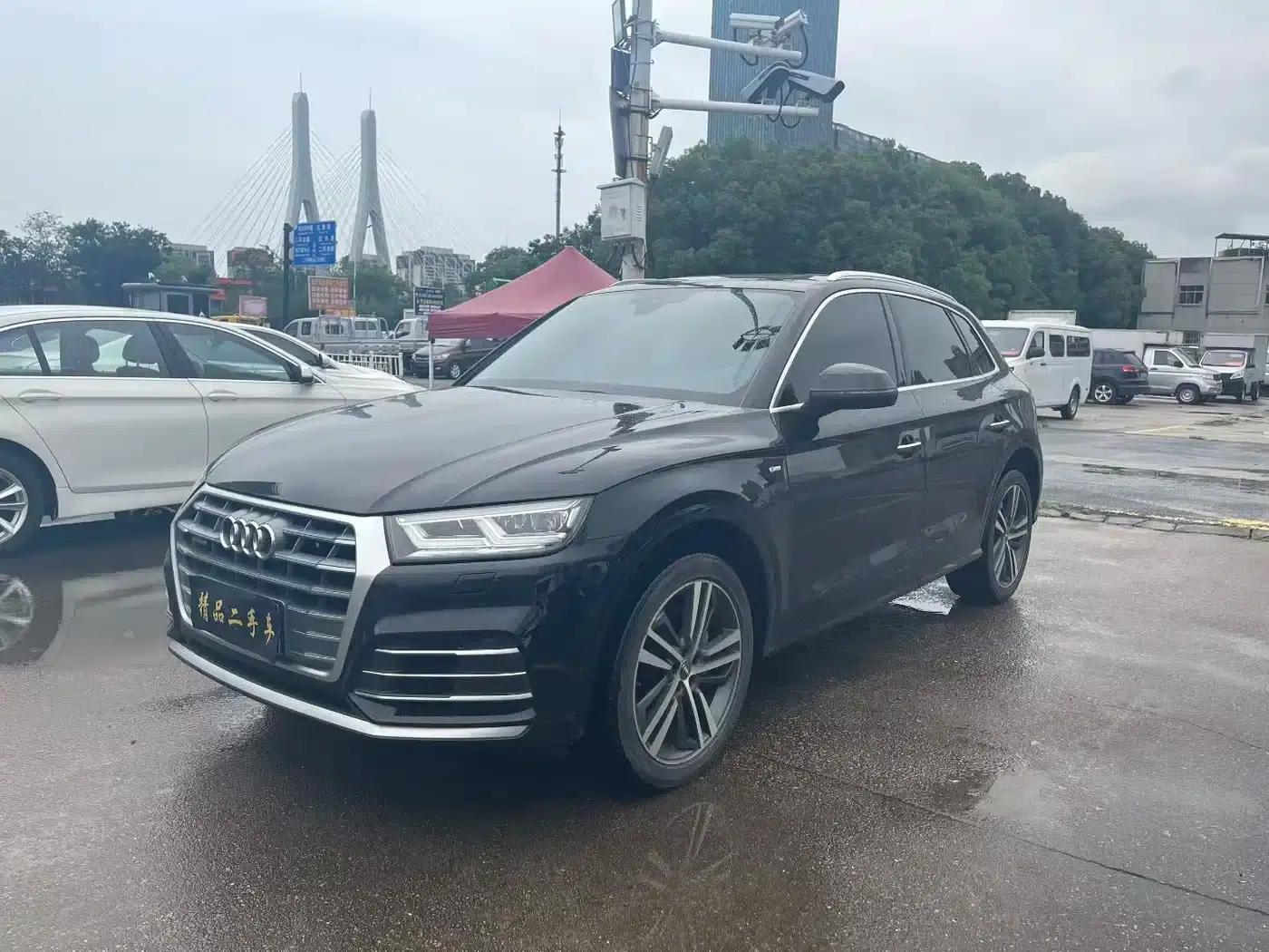 Audi Q5L 2020 40 TFSI Luxury Fashion Edition — миниатюра 1