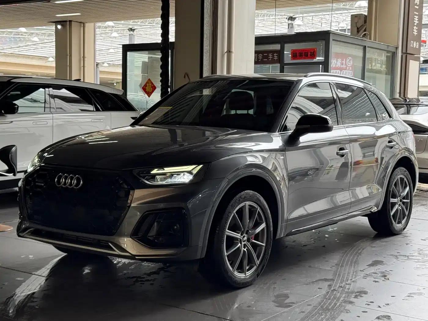 Audi Q5L 2024 40 TFSI Luxury Dynamic — миниатюра 1