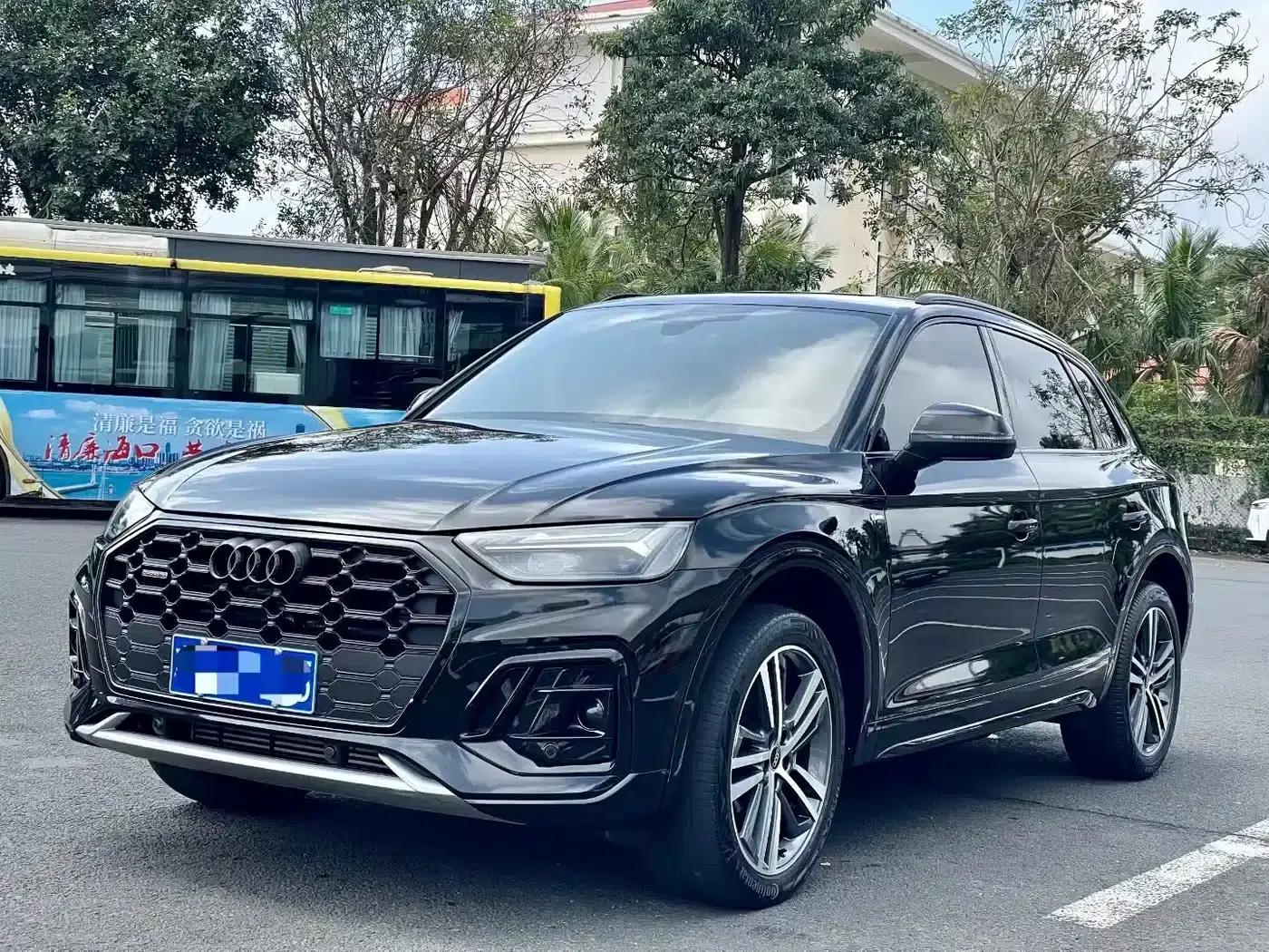 Audi Q5L 2023 40T Luxury Dynamic — миниатюра 1