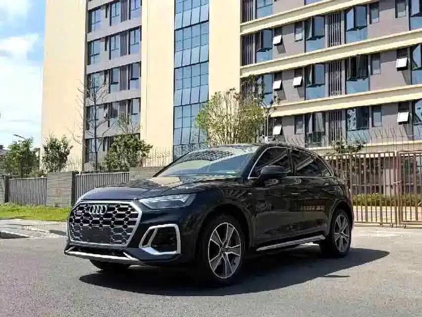 Audi Q5L 2023 45T Luxury Dynamic — миниатюра 1