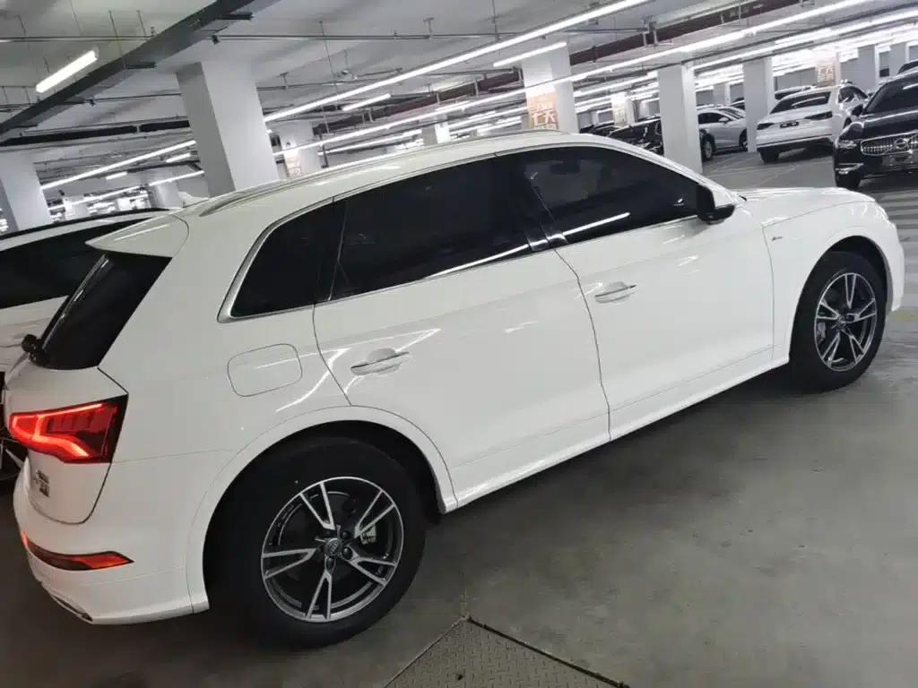 Audi Q5L 2020 Facelift 40 TFSI Luxury Fashion Edition — миниатюра 7