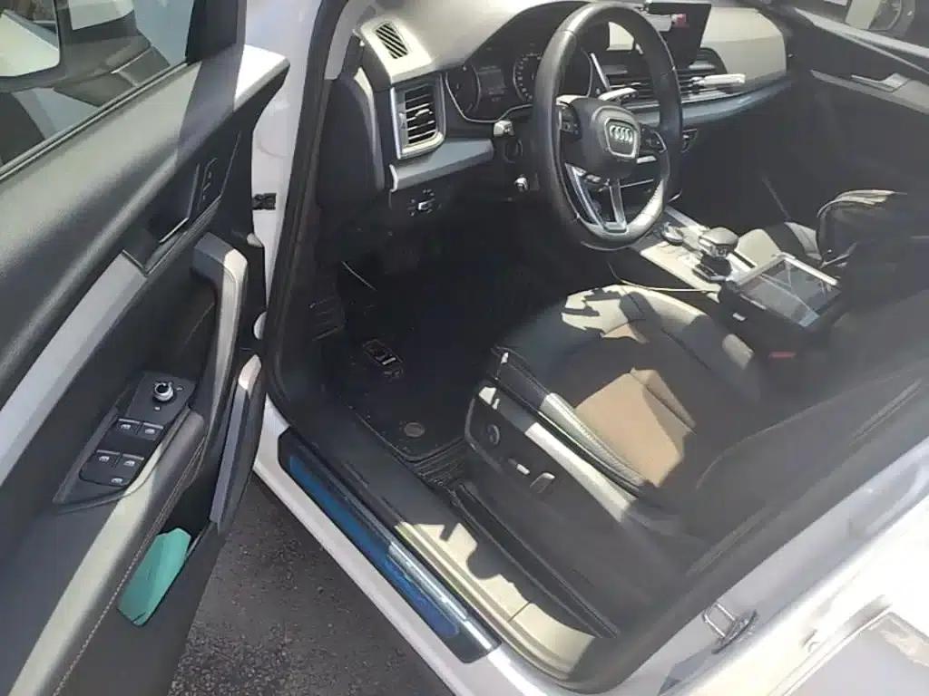 Audi Q5L 2020 40 TFSI Luxury Progressive Edition — миниатюра 16