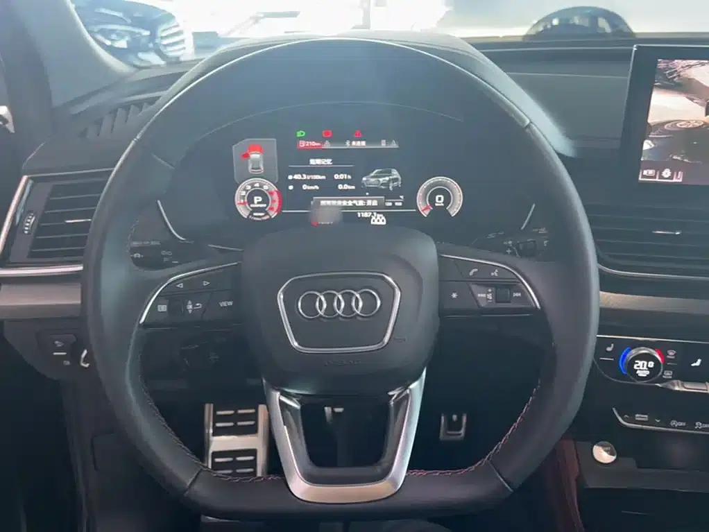 Audi Q5L 2023 40T Luxury Dynamic — миниатюра 3
