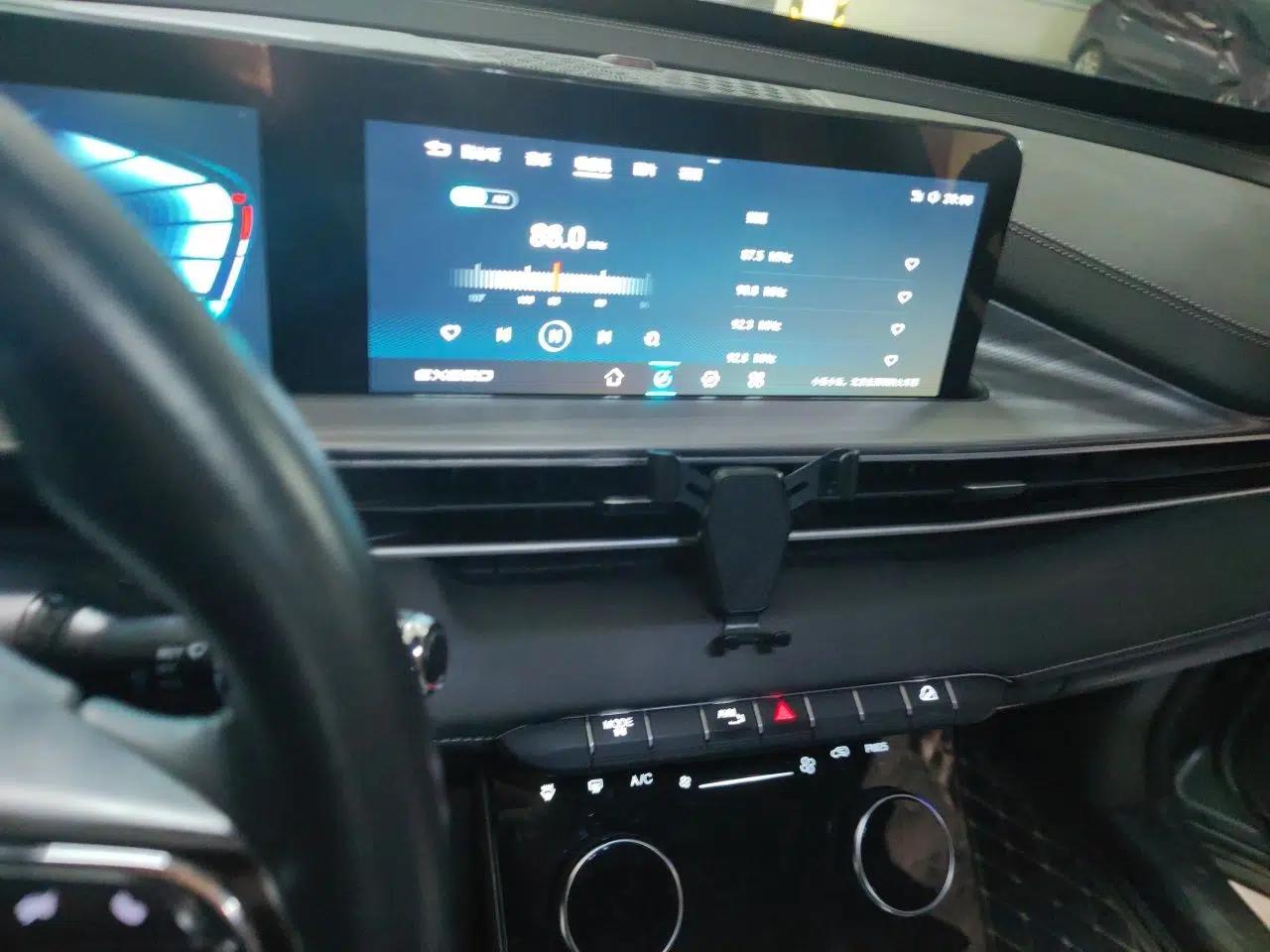EXEED Zhuifeng 2021 Versailles Edition 1.6T DCT StarRui Version — миниатюра 10