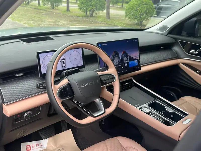 Chery Tiggo 8L 2024 2.0T Automatic Premium Edition — миниатюра 25