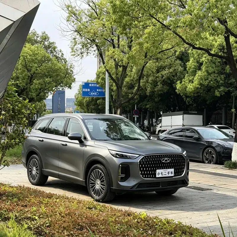 Chery Tiggo 8L 2024 2.0T Automatic Premium Edition — миниатюра 3