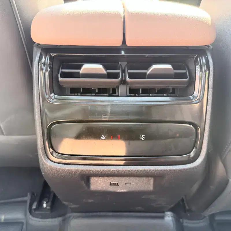 Chery Tiggo 8L 2024 2.0T Automatic Premium Edition — миниатюра 14