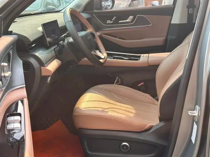Chery Tiggo 8L 2024 2.0T Automatic Premium Edition — миниатюра 17