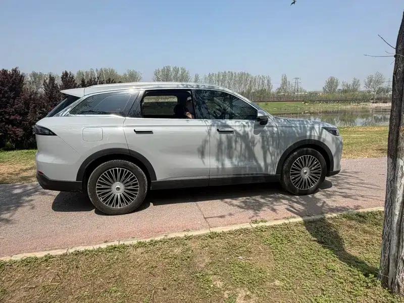 Chery Tiggo 8L 2024 2.0T Automatic Premium Edition — миниатюра 6