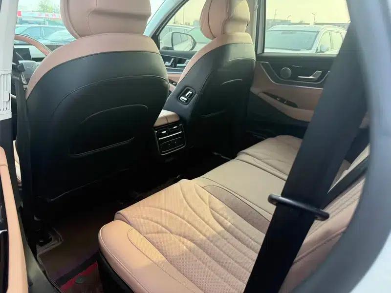 Chery Tiggo 8L 2024 2.0T Automatic Premium Edition — миниатюра 12