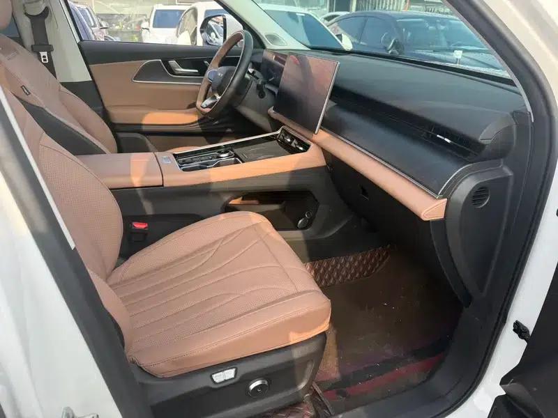 Chery Tiggo 8L 2024 2.0T Automatic Premium Edition — миниатюра 7