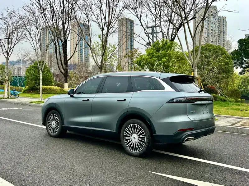 Chery Tiggo 8L 2024 2.0T Automatic Premium Edition — миниатюра 4