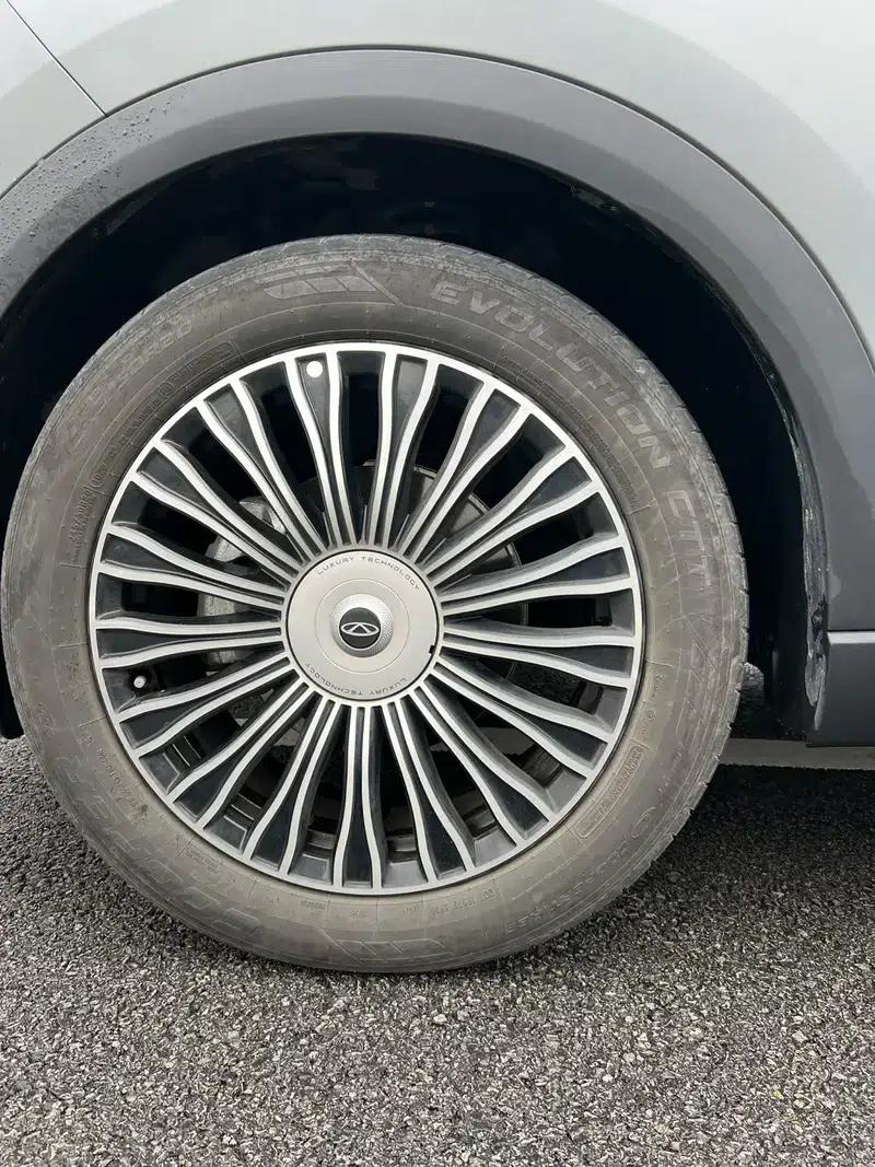 Chery Tiggo 8L 2024 2.0T Automatic Premium Edition — миниатюра 8