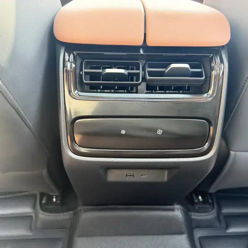 Chery Tiggo 8L 2024 2.0T Automatic Premium Edition — миниатюра 12