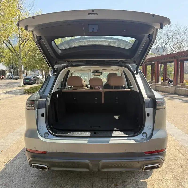 Chery Tiggo 8L 2024 2.0T Automatic Premium Edition — миниатюра 18