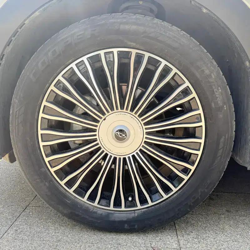 Chery Tiggo 8L 2024 2.0T Automatic Premium Edition — миниатюра 8
