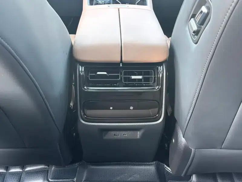 Chery Tiggo 8L 2024 2.0T Automatic Premium Edition — миниатюра 38