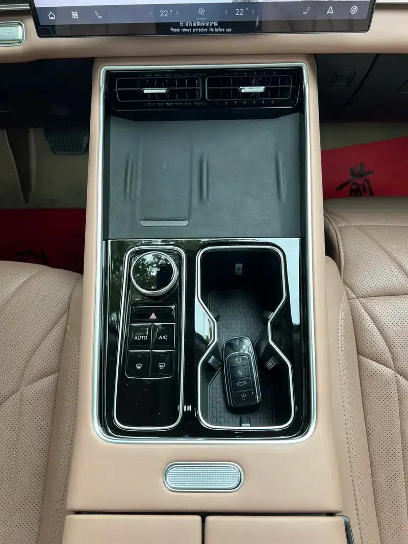 Chery Tiggo 8L 2024 2.0T Automatic Premium Edition — миниатюра 22