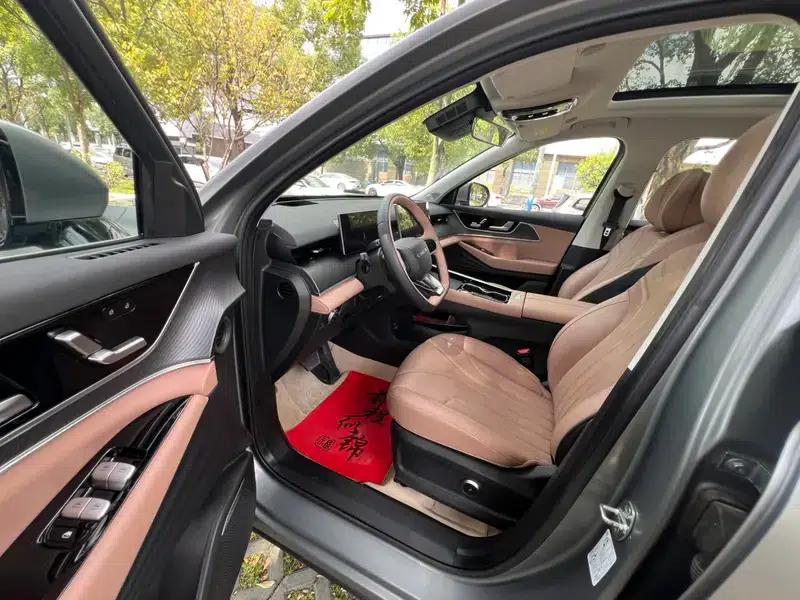 Chery Tiggo 8L 2024 2.0T Automatic Premium Edition — миниатюра 25