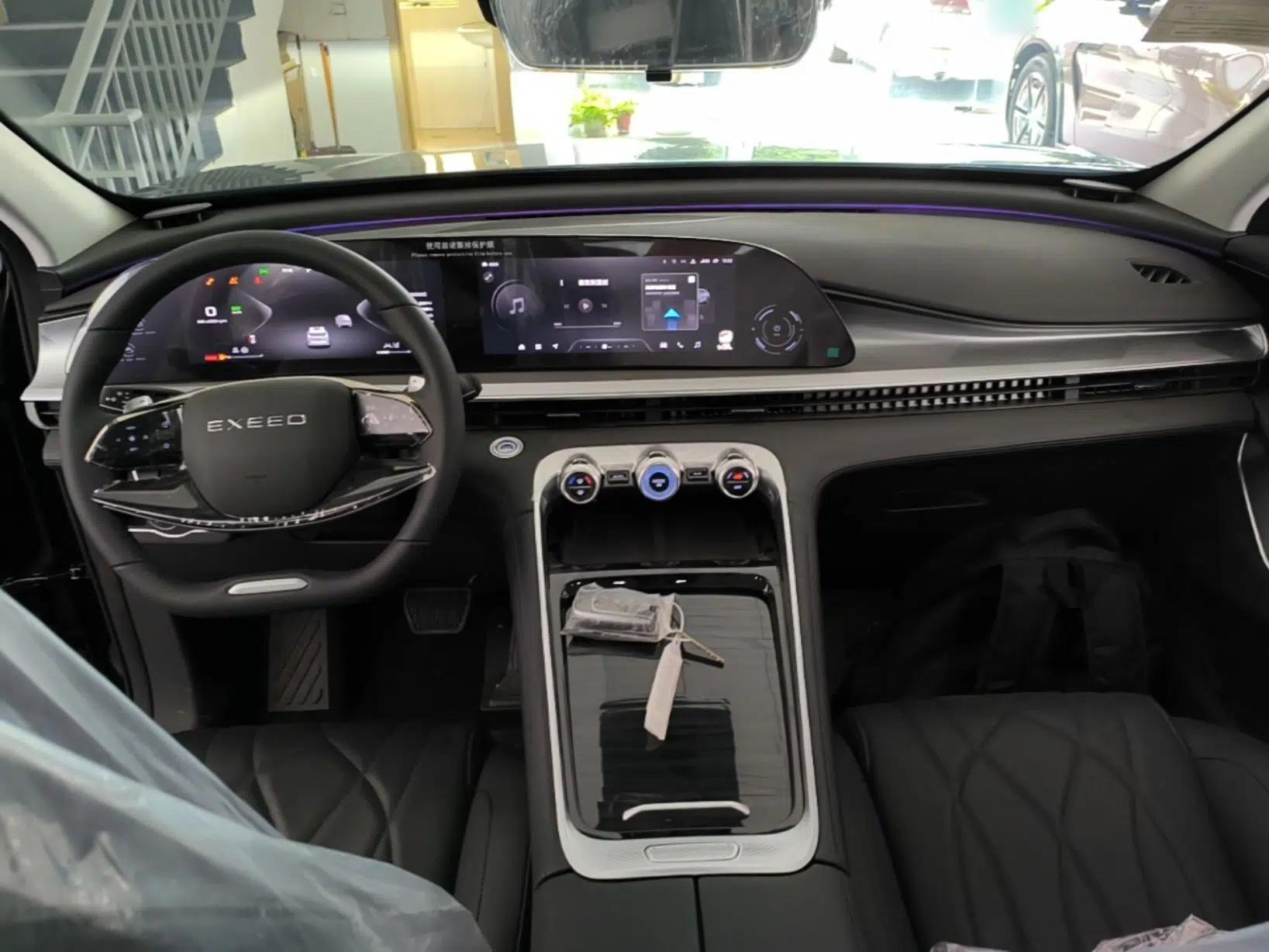 EXEED Stellar 2023 400T Two-Wheel Drive Comfort Edition — миниатюра 12