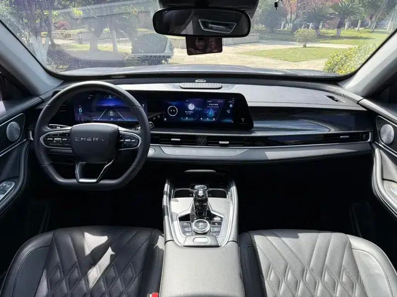 Chery Tiggo 7 PLUS 2023 1.6TGDI DCT Premium — миниатюра 13