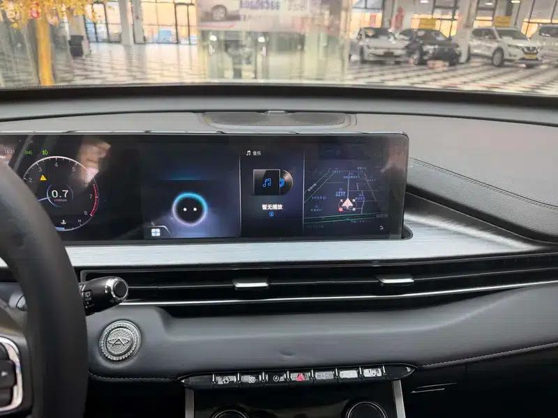 Chery Tiggo 7 PLUS 2021 1.5T CVT Premium Edition — миниатюра 11