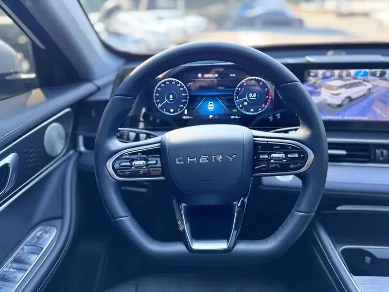 Chery Tiggo 7 PLUS 2023 Facelift 1.6TGDI DCT Luxury Edition — миниатюра 12
