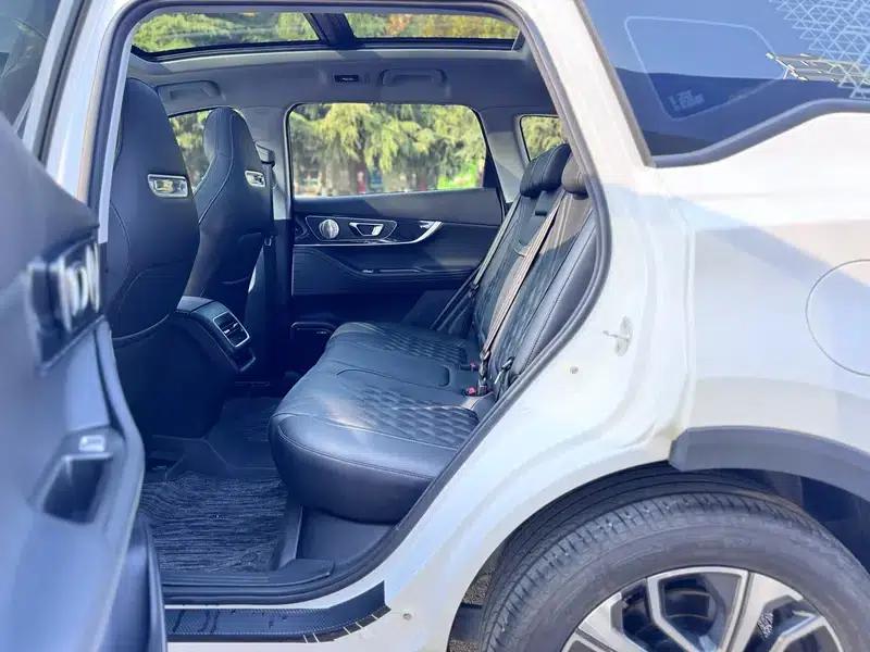 Chery Tiggo 7 PLUS 2023 Facelift 1.6TGDI DCT Luxury Edition — миниатюра 14