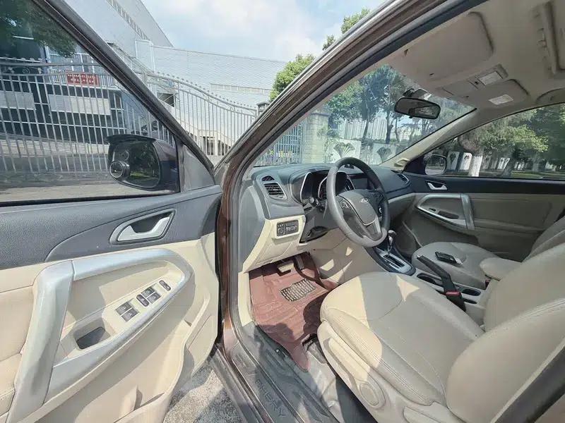 Chery Tiggo 5 2014 2.0L CVT Family Edition — миниатюра 9