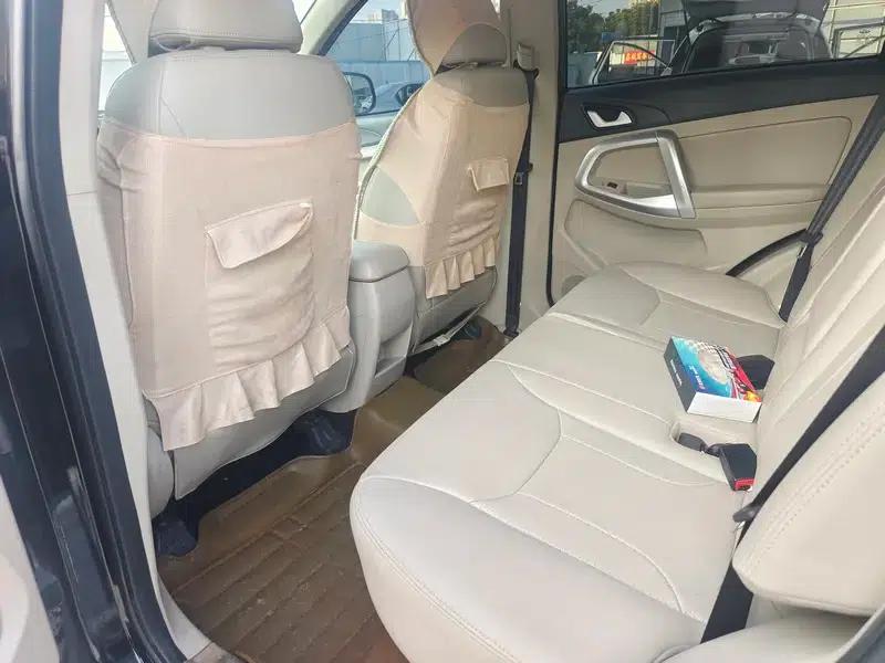 Chery Tiggo 5 2014 2.0L Manual Premium Edition — миниатюра 9