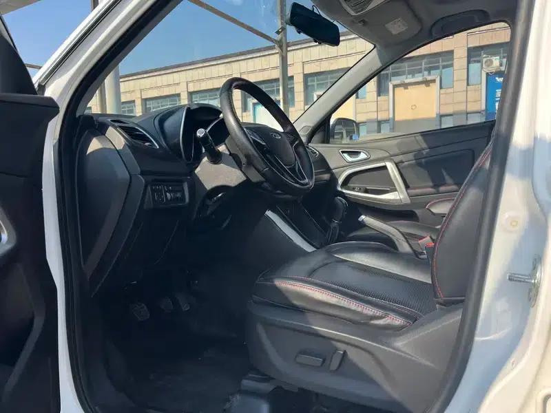 Chery Tiggo 5 2015 2.0L Manual Family Edition — миниатюра 8