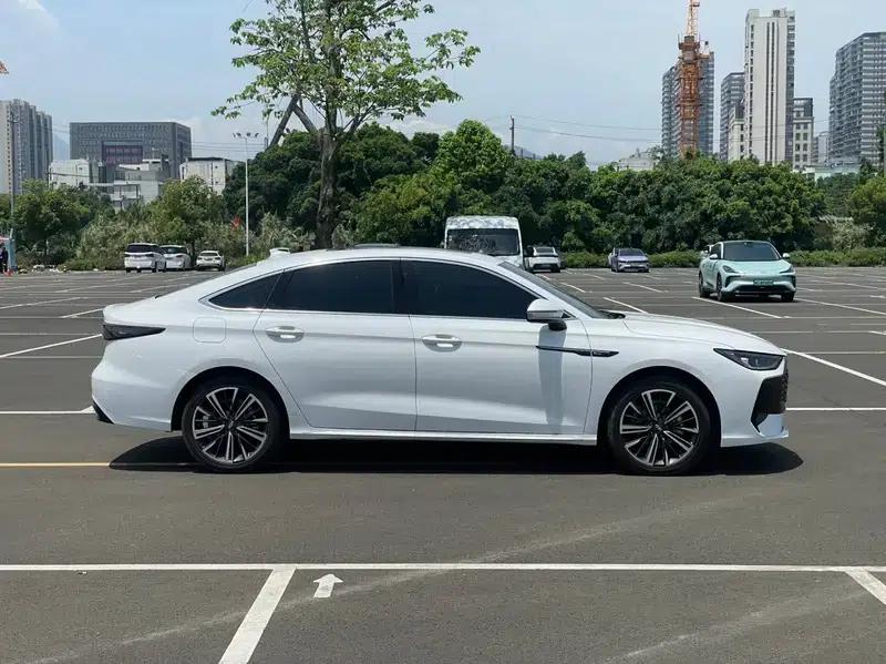 Chery Arrizo 8 PRO 2025 1.6T DCT Luxury Edition — миниатюра 8