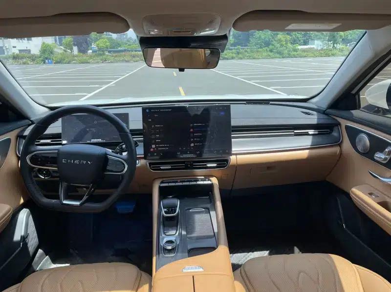 Chery Arrizo 8 PRO 2025 1.6T DCT Luxury Edition — миниатюра 9