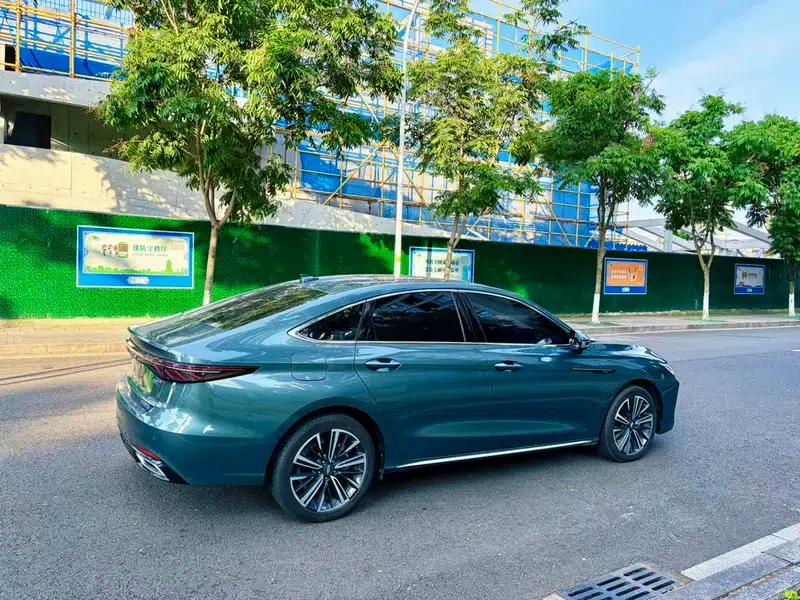 Chery Arrizo 8 PRO 2025 1.6T DCT Luxury Edition — миниатюра 6