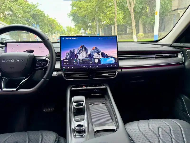 Chery Arrizo 8 PRO 2025 1.6T DCT Luxury Edition — миниатюра 7