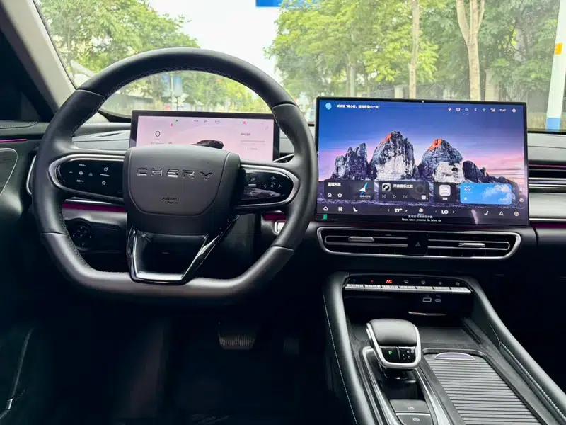 Chery Arrizo 8 PRO 2025 1.6T DCT Luxury Edition — миниатюра 8