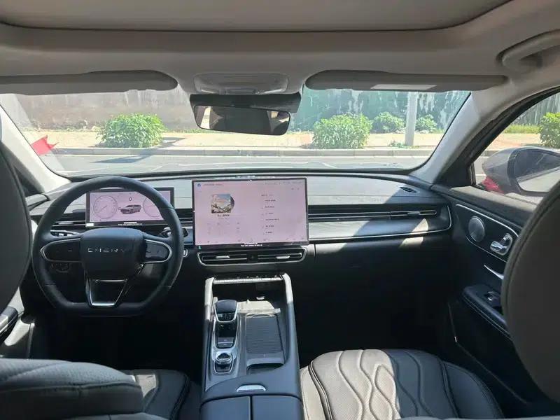 Chery Arrizo 8 PRO 2025 1.6T DCT Luxury Edition — миниатюра 7