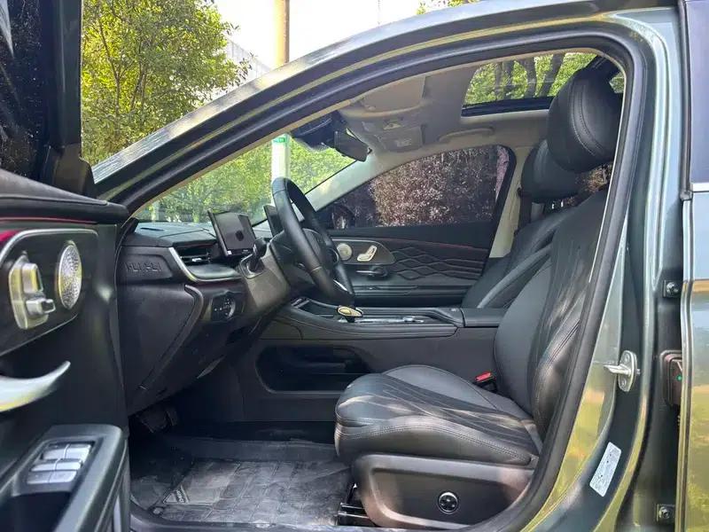 Chery Arrizo 8 PRO 2025 1.6T DCT Luxury Edition — миниатюра 12