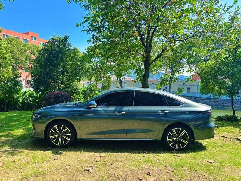 Chery Arrizo 8 PRO 2025 1.6T DCT Luxury Edition — миниатюра 4