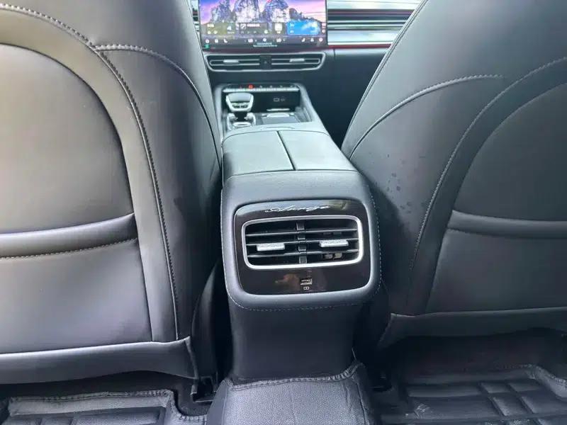 Chery Arrizo 8 PRO 2025 1.6T DCT Luxury Edition — миниатюра 8