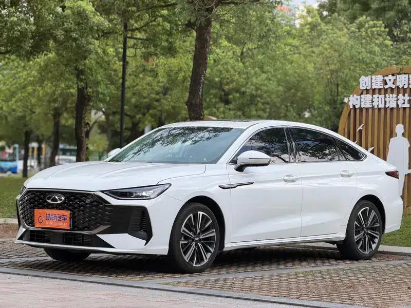 Chery Arrizo 8 PRO 2025 1.6T DCT Comfort Model — миниатюра 1