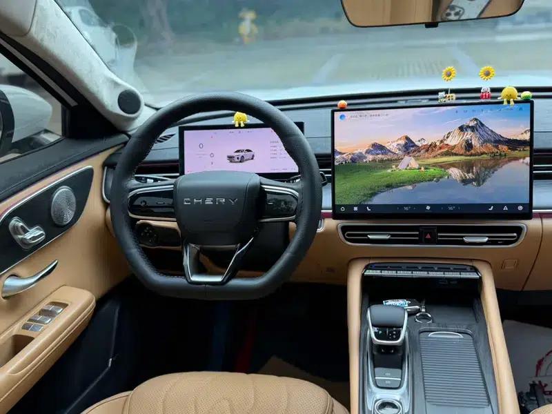 Chery Arrizo 8 PRO 2025 1.6T DCT Comfort Model — миниатюра 13