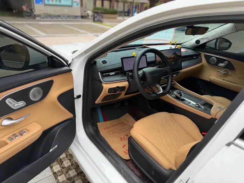 Chery Arrizo 8 PRO 2025 1.6T DCT Comfort Model — миниатюра 19