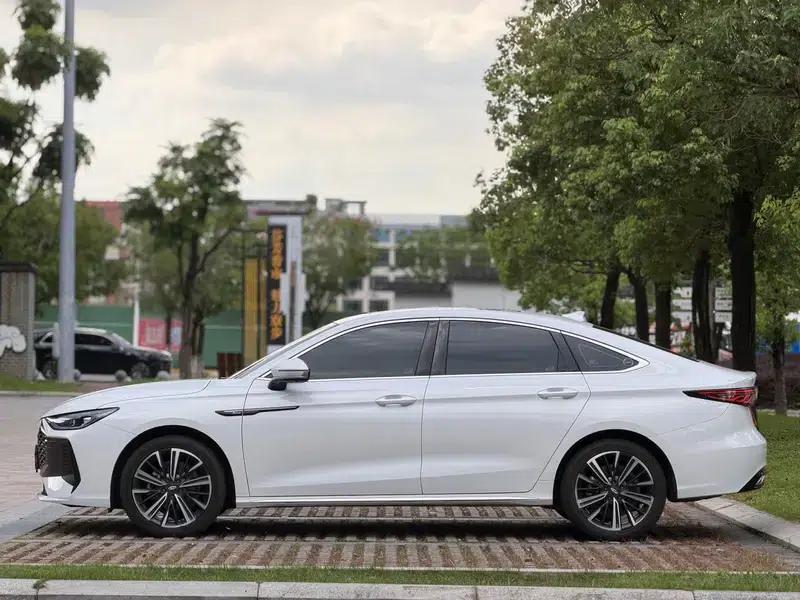 Chery Arrizo 8 PRO 2025 1.6T DCT Comfort Model — миниатюра 4